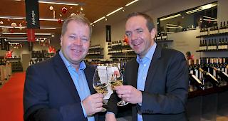 Trotz schwierigem Marktumfeld gelang es VR-Pr&auml;sident Pierre-Alain Grichting (links) und Direktor Rapha&euml;l Garcia den Gewinn von Provins zu steigern.