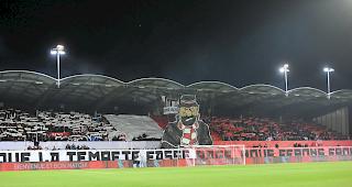 Keine Unterst&uuml;tzung. Die Fans der Sittener Nordtrib&uuml;ne wollen ihre Pl&auml;tze morgen Sonntag beim Heimspiel gegen Xamax erst nach 30 Minuten beziehen. (Archivbild)