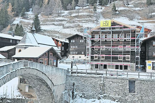 Das Schulgebäude in Binn wird renoviert.