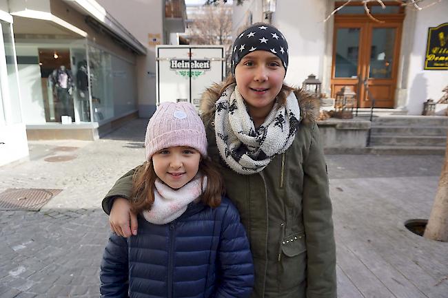 Lyne (7) und Anna Schnidrig (10) aus Visp.
