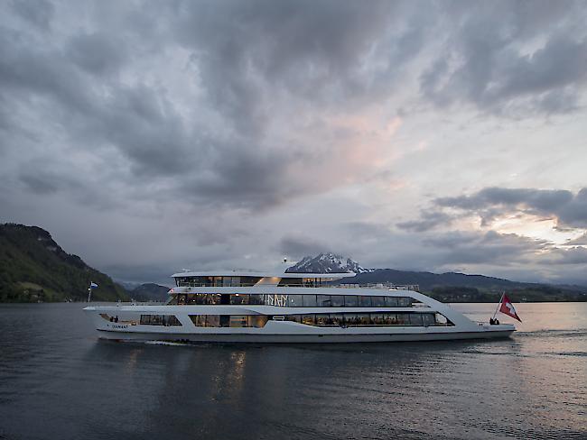 Im ersten Betriebsjahr bereits verunfallt: MS Diamant auf der Jungfernfahrt am 4. Mai 2017 in Luzern. (Archivbild)