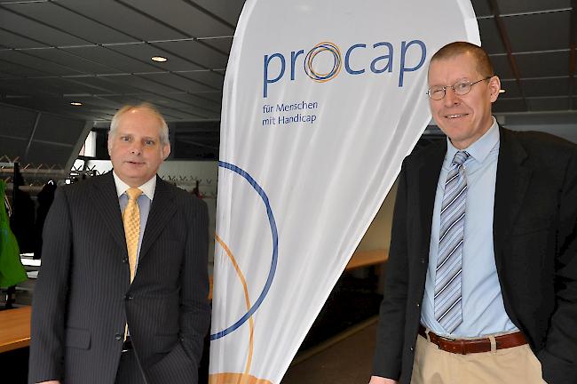 Christophe Müller (links) und Valentin Pfammatter, Direktor und Präsident von Procap Oberwallis.