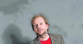 Vielschichtig. Michael Stauffer nutzt in seinem Werk zahlreiche Fussnoten und Querverweise.  