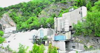 Mangelhaft. Der Kanton hat das Kies- und Betonwerk am Baltschiederbach im November zwischenzeitlich wegen baulichen und betrieblichen M&auml;ngeln schliessen lassen  &ndash;  hier will der Gemeinderat von Baltschieder den Hebel ansetzen. 