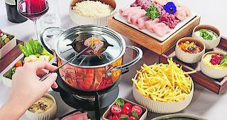 &Uuml;ppig. Die Tische sind an den Festtagen meist mit edlen Fleischst&uuml;cken gedeckt. 