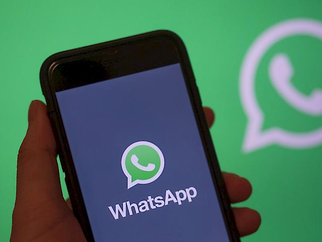 Einige Neujahrsgrüsse dürften sich am Silvesterabend verzögert haben: Der Messenger-Dienst WhatsApp funktionierte zeitweise nicht.