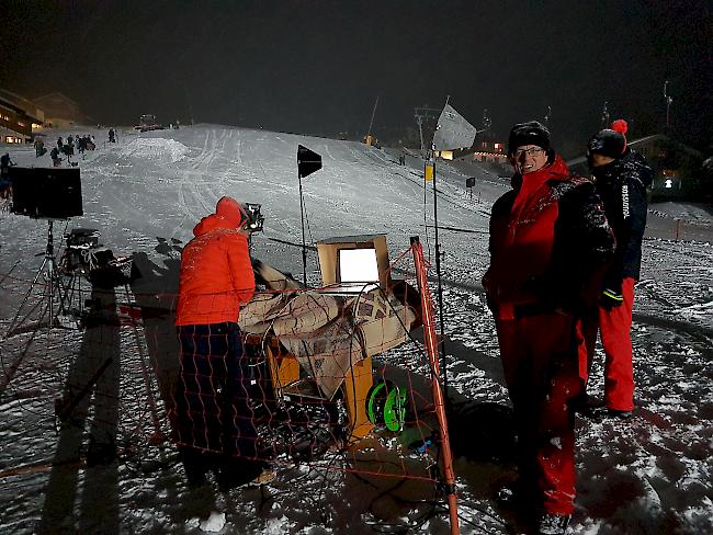 Die Mitarbeiter der Shownacht haben mit dem Schneefall zu kämpfen…