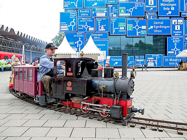 Alleinerziehende gleichgestellt: Für Familien gibt es im Verkehrshaus keine Vergünstigungen mehr. (Archivbild)