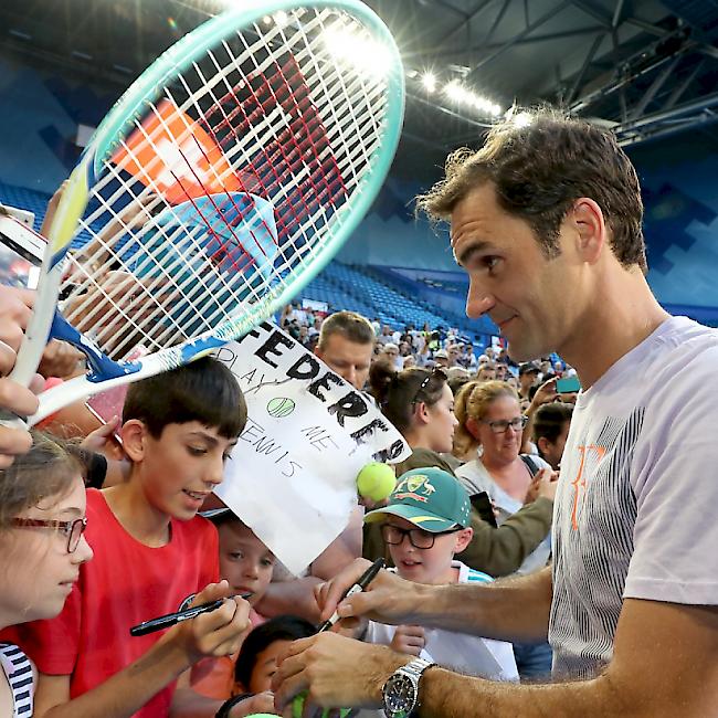 Roger Federers Autogramme sind nach seinem zweiten Sieg gefragt