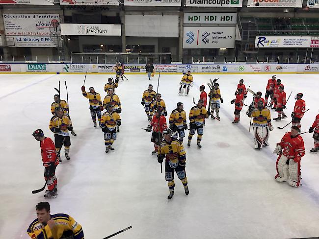 Der EHC Raron besiegt im Derby Red Ice Martigny.