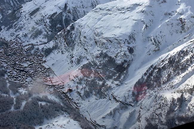 Zermatt mit Blick auf den Lawinenkegel im «Luegelti»