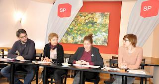 Zeigten ihren Weg f&uuml;rs Wallis der Zukunft auf: die SPO-Mitglieder Dominik Luggen, Doris Schmidhalter-N&auml;fen (Parteipr&auml;sidentin), Claudia Alpiger und Laura Kronig (von links).