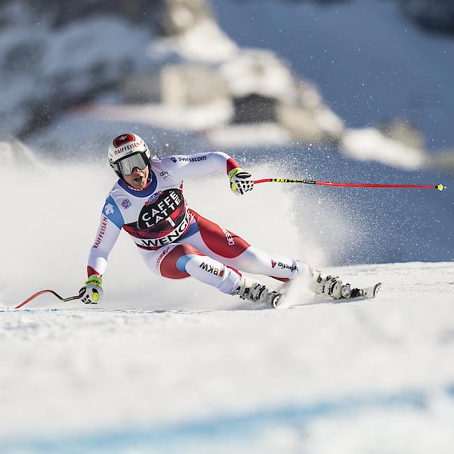 Lauberhorn-Abfahrt. Beat Feuz unterwegs in Richtung Ziel.