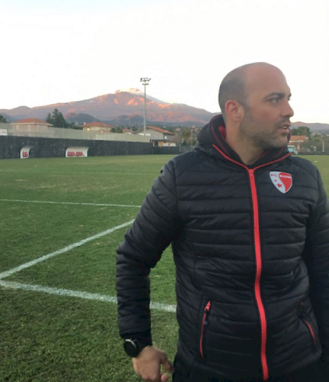 Trainer Gabri liess erneut im 4-3-3-System spielen.