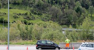 Unterwegs. Ein Grossteil der Walliser Pendler f&auml;hrt mit dem Auto zur Arbeit (Symbolbild).