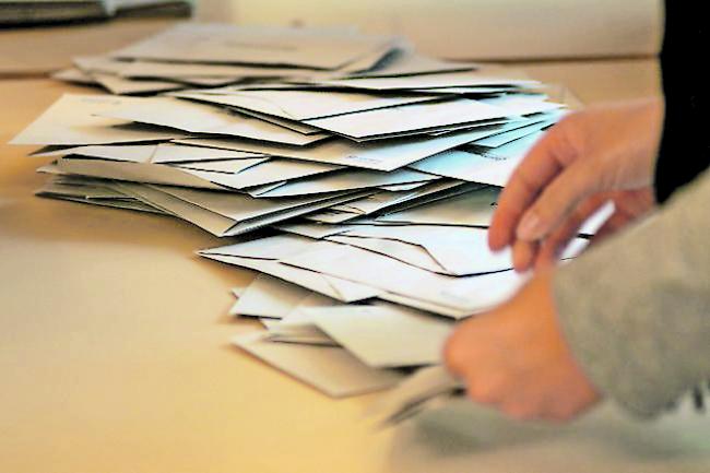 Der Staatsrat hat beschlossen, eine administrative Untersuchung bei den vom Wahlbetrug betrofenen Gemeinden Brig, Naters und Visp zu eröffnen. 