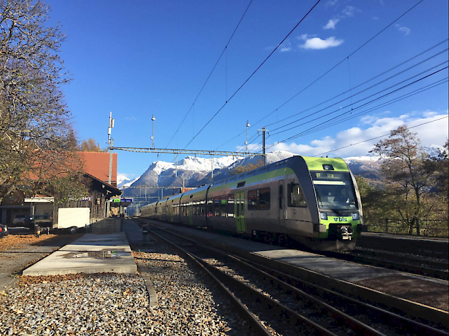 Die BLS plant anfangs 2019 mit dem Ausbau des Bahnhofs Ausserberg.