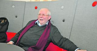 Diskursfreudig. Engelbert Reul w&uuml;nscht sich f&uuml;r die Veranstaltung, an der 26 Personen teilnehmen, jede Menge konstruktive Auseinandersetzungen &uuml;ber Klassiker der neueren deutschen Literaturgeschichte.  