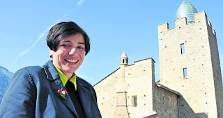 Nomadin. Schriftstellerin Christine Pfammatter: Pendeln zwischen Berlin und Leuk-Stadt. 