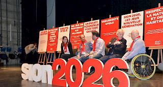 Ja zu &laquo;Sion 2026&raquo;. Die ehemalige Degenfechterin Sophie Lamon, St&auml;nderat Beat Rieder, David Crettenand, Direktor RedElec Technologie SA, Hans St&ouml;ckli, Vizepr&auml;sident des Bewerbungskomitees, und G&eacute;rald M&eacute;troz, ehemaliger Behindertensportler, r&uuml;hrten die Werbetrommel f&uuml;r olympische Winterspiele im Wallis.