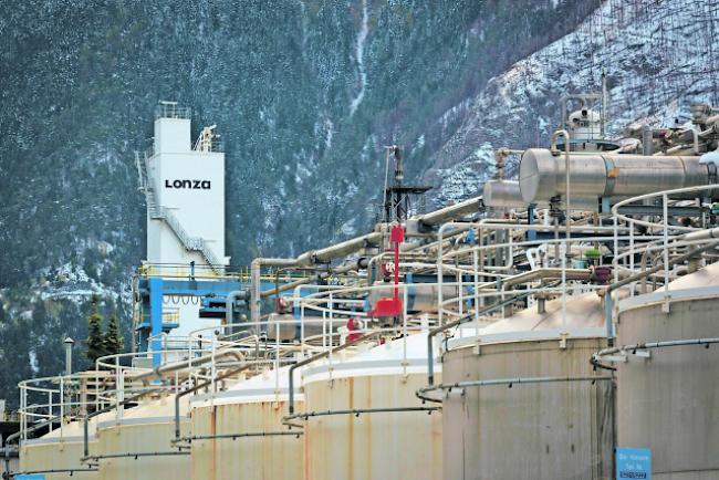 Das Chemiewerk Lonza hat eine Anklage wegen Verstössen gegen das Gewässerschutzgesetz am Hals.