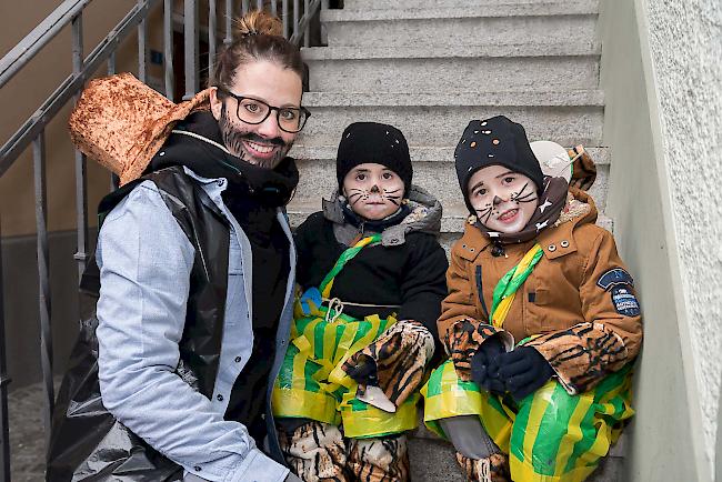 Isabelle (30), Simon (3) und Manuel Andres (5), Visp.