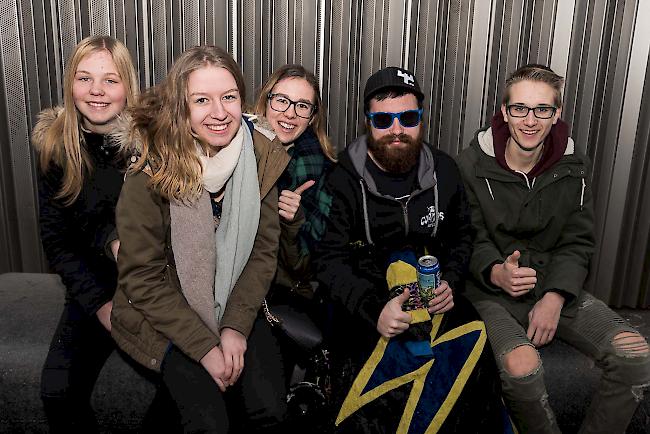 Loraine Walter (15), Grächen, Salome Gruber (15), St. Niklaus, Michelle Summermatter (15), St. Niklaus, Marc Lienhard (22), St. Niklaus und Janis Truffer (16), Grächen.