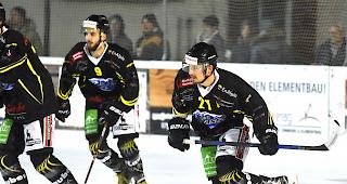 Roger Summermatter und der EHC Saastal, in den Viertelfinals in R&uuml;ckstand geraten.