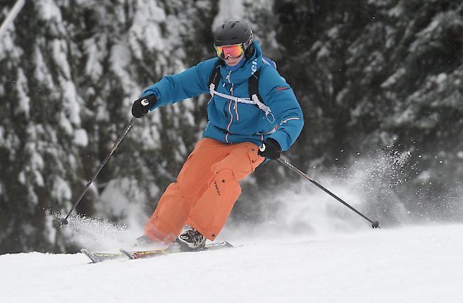 Im Skigebiet von Anzère wurde ein 13-jähriger Knabe bei einem Sturz schwer verletzt (Symbolbild). 