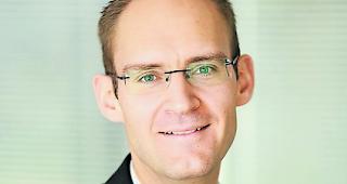 Unterbietet. Patrick Angehrn und Domo machen Billigangebote und sind nur halb so teuer wie die SBB.  