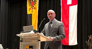 Heftige Kritik. Alwin Meichtry, Pr&auml;sident des Schweizerischen Schafzuchtverbands, in seiner Ansprache vor den versammelten Delegierten.