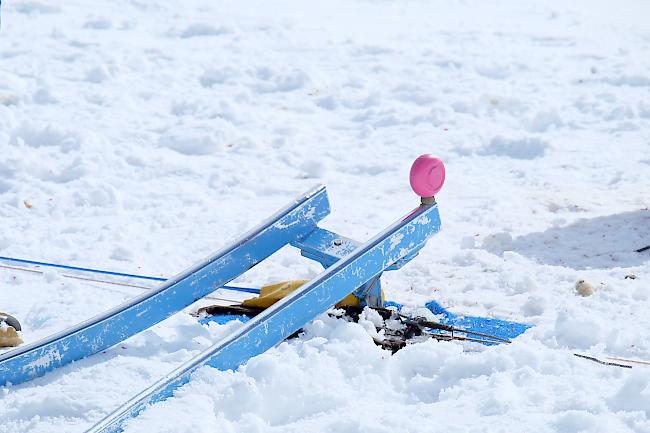 Für einmal pink: Damit die Nouss bei Schnee besser gesichtet werden kann.