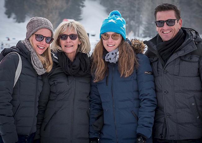 Stefanie Nellen (31), Beata Schnydrig (56), Corinne Nellen (32), Matthias Nellen (52), alle aus Visp