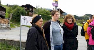 Am Vernetzungstag im September 2017 wurde der Frauenzitatenweg auf Initiative des Vereins &laquo;Zukunft Frau Unterb&auml;ch&raquo; neu gestaltet und um zwei weitere Zitate erweitert.