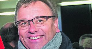 &laquo;Zufrieden&raquo;. Der Walliser Finanzminister Roberto Schmidt hat nach dem gestrigen Abstimmungsergebnis zur neuen Finanzordnung Grund zu guter Laune. 