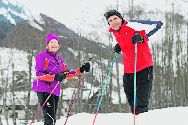 «Giubilers». Die 80-jährige Françoise Stahel und der 70-jährige Ueli Lamm: seit 50 Jahren immer am Engadiner dabei. 