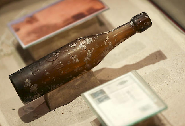 Eine ebenfalls sehr alte Flaschenpost im Maritimen Museum in Hamburg. (Symbolbild)