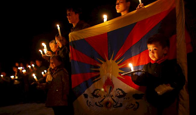 Menschenrechte. Tsekho Tugchak war der 153. Tibeter gewesen, der sich aus Protest gegen die chinesische Herrschaft selbst angezündet hat (Symbolbild).