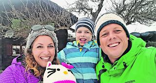 Efi, Ella, Milo und Sebastian gestern nach dem Skiplausch in Blatten.  