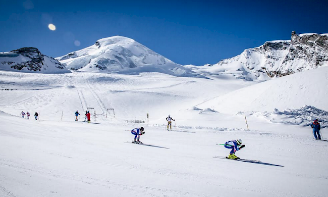 Die anspruchsvolle Piste der Allalin Rennen gilt als die längste Gletscherabfahrt der Welt und ist jedes Jahr erneut eine Herausforderung für die Teilnehmer.