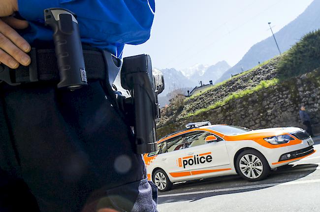 Laut Polizei ist an den Gerüchten rund um versuchte Kindsentführungen im Mittelwallis nichts dran.