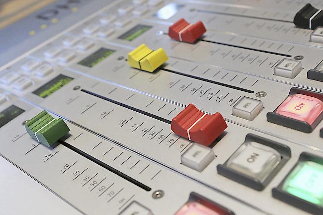«On Air»: Einige Walliser Musiker wünschen sich mehr Präsenz auf rro.