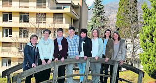 Engagiert. Der Vorstand des KFBO (von links): Madeleine Kronig, Gerlinda Leiggener (neu), Maria Rieder (neu), Yolanda Oggier (neu), Fabienne Pfammatter, Cornelia Fux, Barbara Schiesser (scheidende Co-Pr&auml;sidentin) und Pr&auml;sidentin Nicole Zenh&auml;usern.  