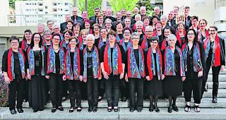 Am Ostersonntag. Der Visper St. Martinschor singt am Ostersonntag Mozarts &laquo;Kr&ouml;nungsmesse&raquo; und H&auml;ndels &laquo;Halleluja&raquo;. 