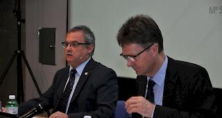 Pr&auml;sident Willy Giroud (links) und Direktor Pierre-Yves Felley f&uuml;hrten durch die Delegiertenversammlung der Walliser Landwirtschaftskammer.