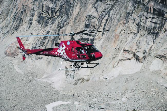 Die Air Zermatt musste heute Vormittag drei Alpinisten beim Lyssjoch retten. 