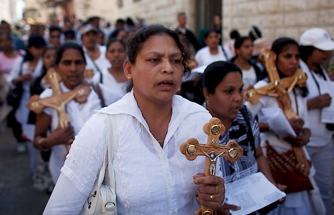 Christen aus aller Welt nehmen an der Karfreitags-Prozession in Jerusalem teil. (Archiv)
