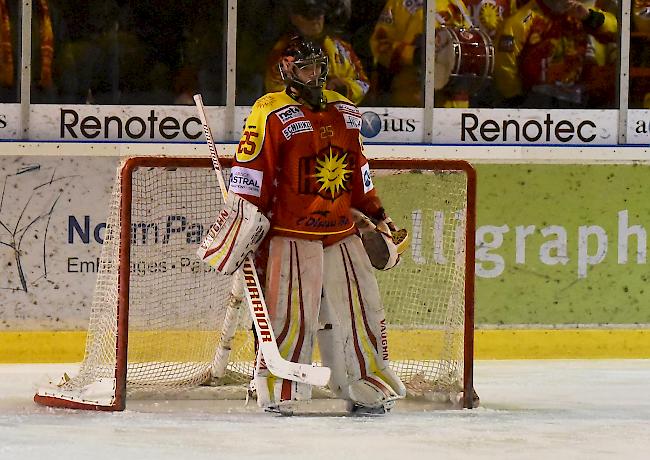 Entäuscht: Torhüter Pittolaz und der HC Siders müssen das 1.-Liga-Finalspiel auswärts bestreiten.