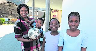 Die Familie Samuel Luamba lebt seit f&uuml;nf Jahren in Turtmann.