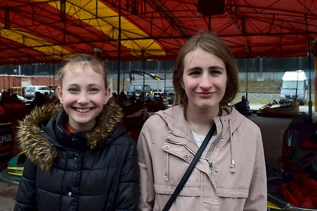 Colleen Meier (12), Winterthur, und Katja Prediger (15), Eyholz.